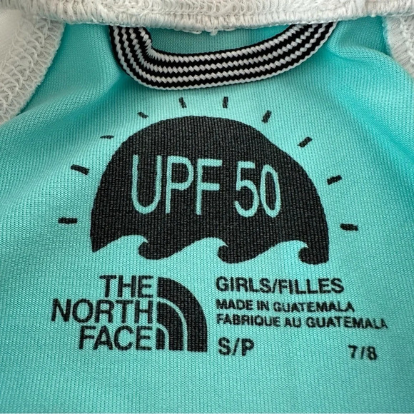 Play Condition The North Face TNF Girls Small 7/8 Rash Guard Shirt UPF 50 Swim - Picture 2 of 4